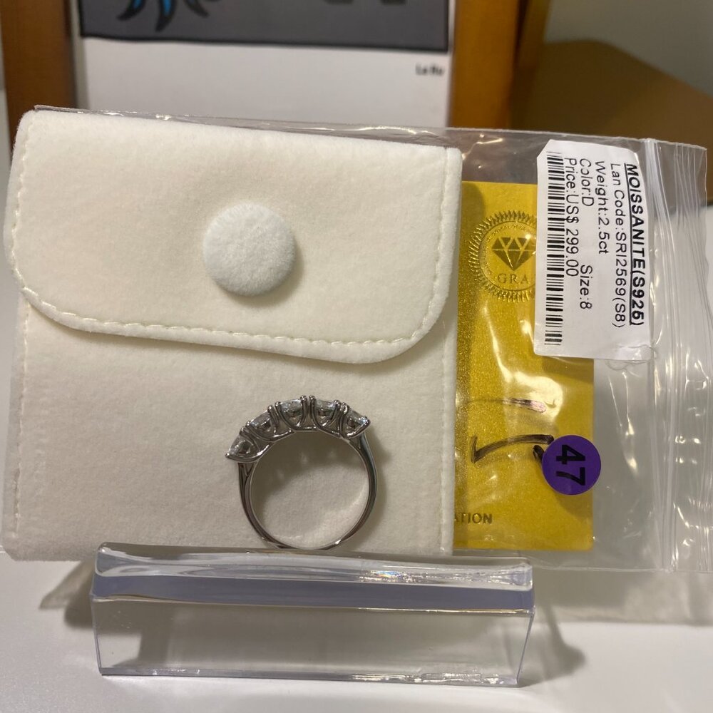 NWOT 2.5 Ct Moissanite (S925) Ring Size 8 - Picture 5 of 5